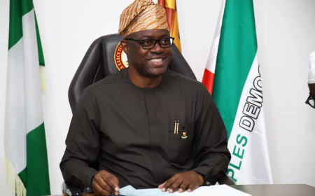 I’m comfortable in PDP, Makinde says after meeting Tinubu