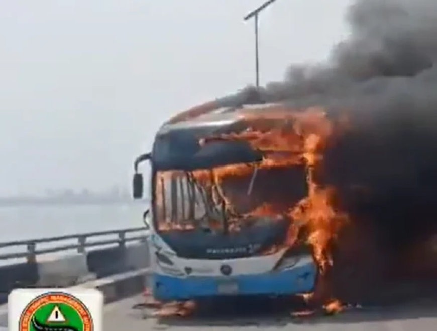 Bus fire disrupts traffic on Third Mainland Bridge in Lagos