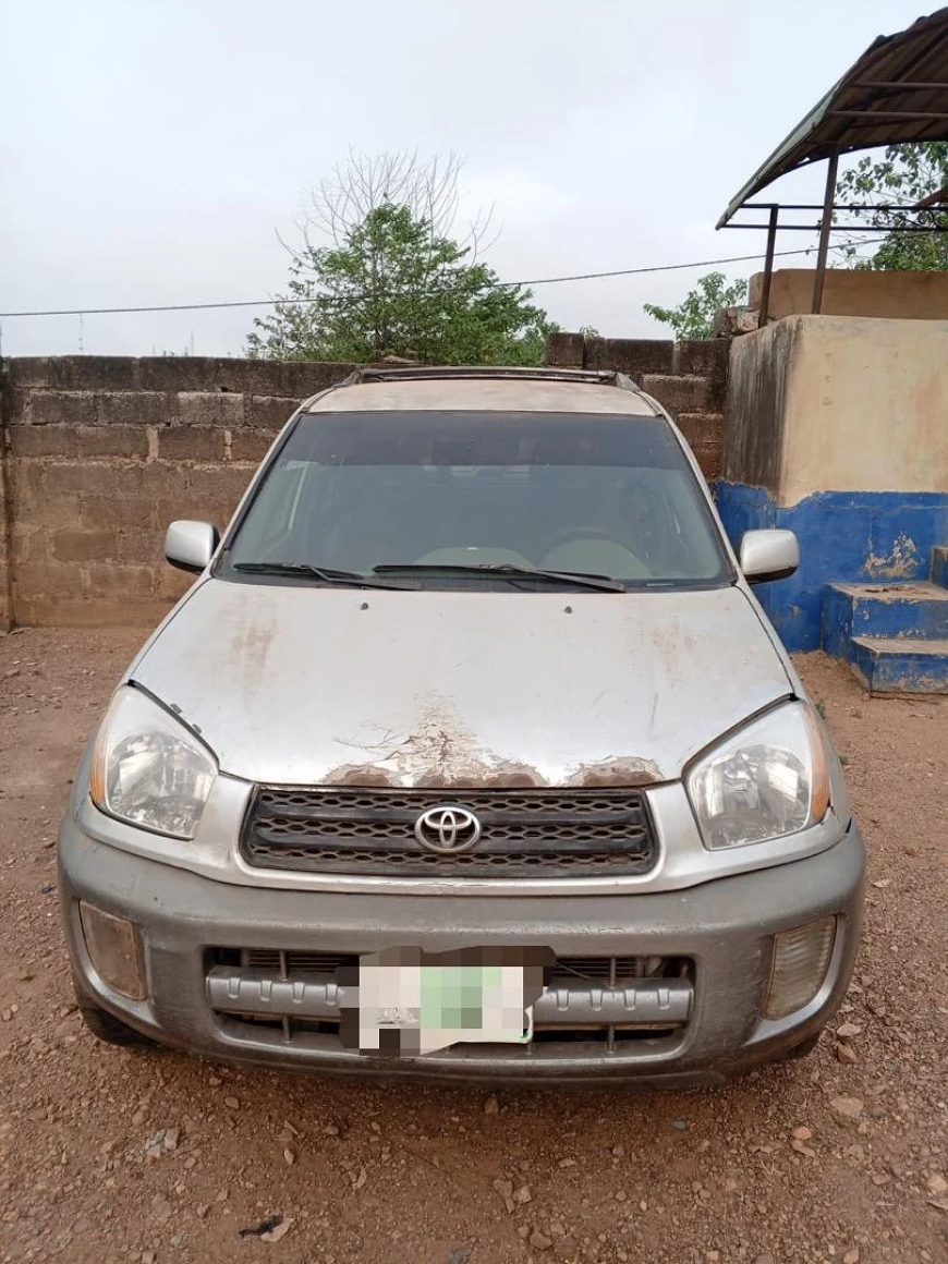 Abandoned vehicle recovered in Ogun, police seek owner