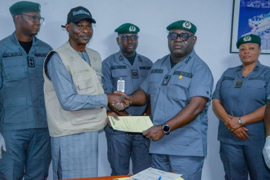 Customs hand over seized pistols, ammunition to arms control centre