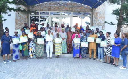 Oyebanji gifts Ekiti fire victims N35m