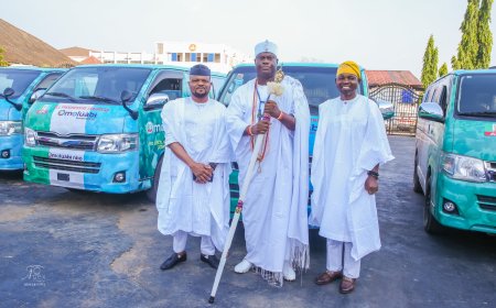 Omoluabi Movement Visits Ooni Ogunwusi, Secures Royal Blessings Ahead of 2027 Elections
