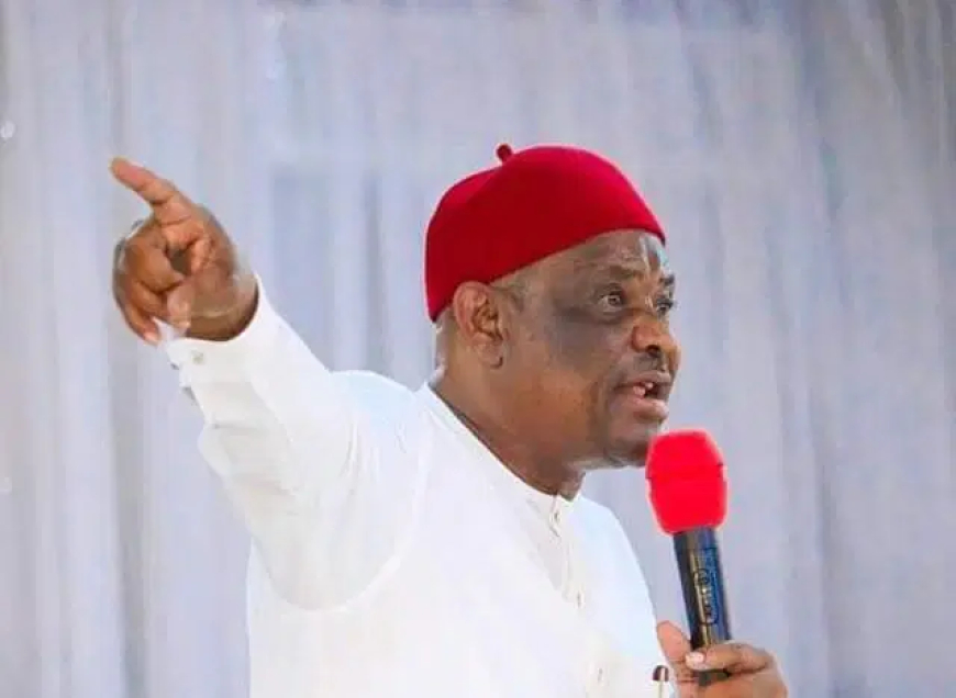 Wike threatens to sack STDD Coordinator over refuse heaps, sets deadlines for road projects