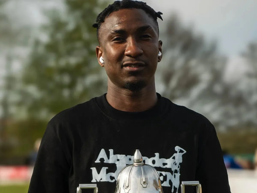 Nigerians mourn as late footballer’s widow, daughter arrive UK