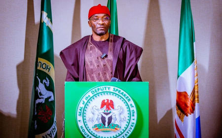 11 opposition Reps defect to APC, ADC