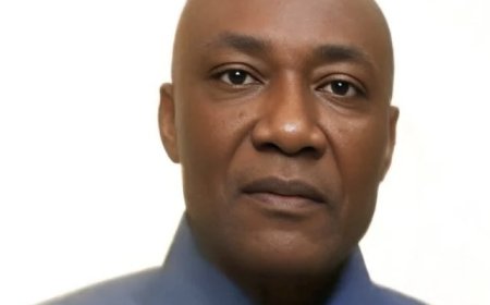 Delta protocol officer slumps, dies