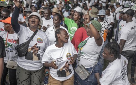 South African police, anti-immigrant protesters clash in Durban
