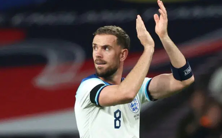 Henderson backs Ben White after Wembley boos