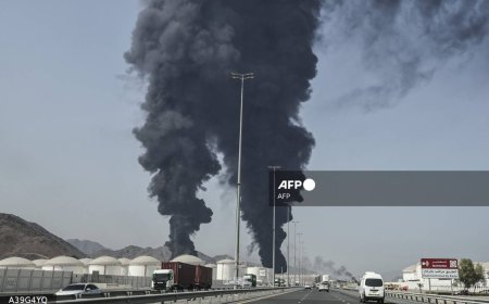 Iran guards strike Bahrain, UAE aluminium plants