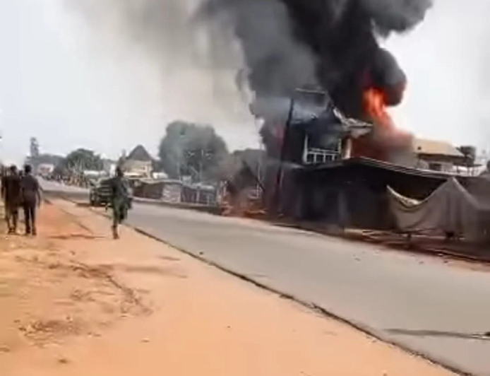 Residents flee as fire guts Anambra filling station