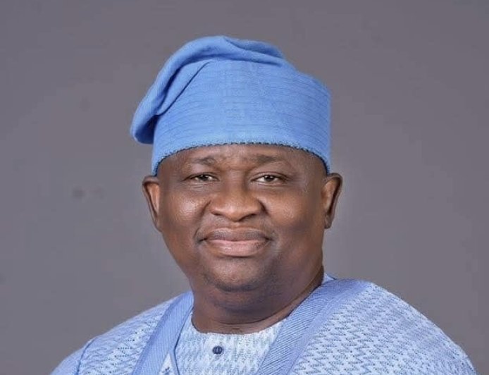 Eid-El-Fitri: Senator Yayi Felicitates With Muslims, Urges Peaceful Co-Existence