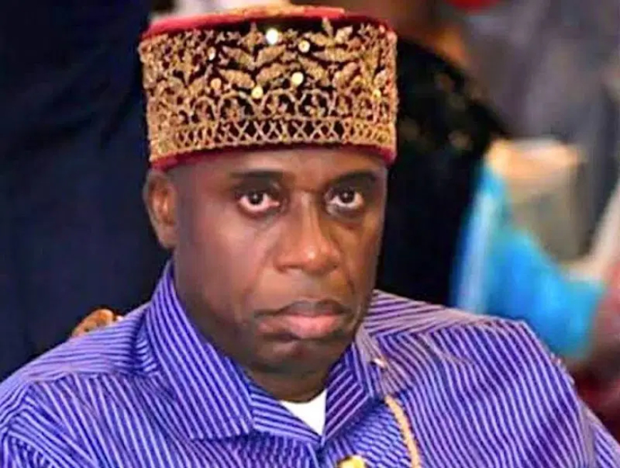 Gunmen attack Amaechi’s convoy after burning ADC office in Rivers