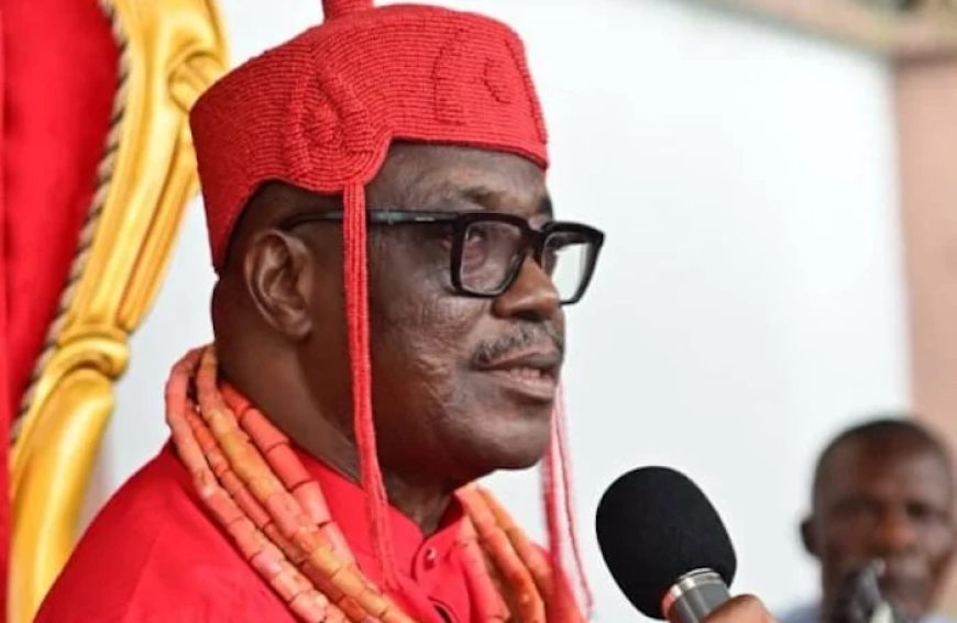 Monarch pledges ₦5m medical supplies to Delta hospital