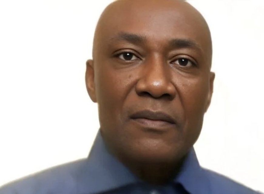 Delta protocol officer slumps, dies