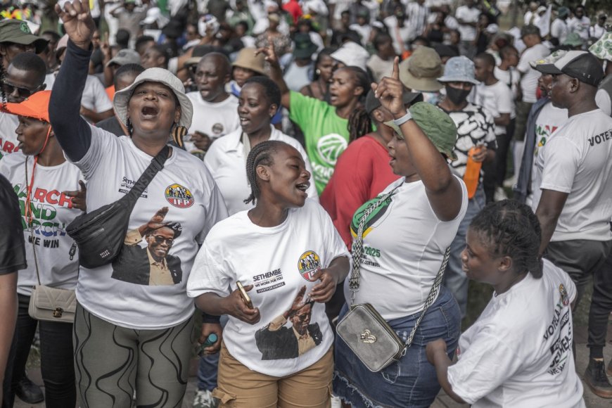 South African police, anti-immigrant protesters clash in Durban
