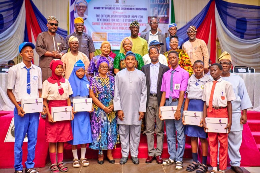 Sanwo-Olu distributes smart tablets to 600,000 Lagos students