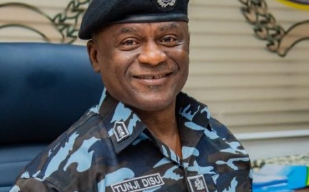Police probe video of ‘officer’ driving Lagos bus, threatening passengers