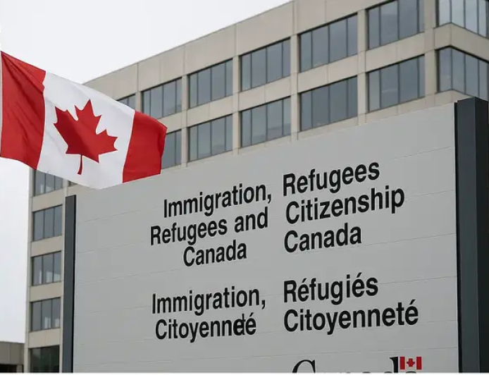Nigerian, other foreign students can now work with study permit in Canada