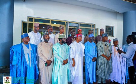 Six APC Kano aspirants withdraw, back Shekarau’s senatorial bid