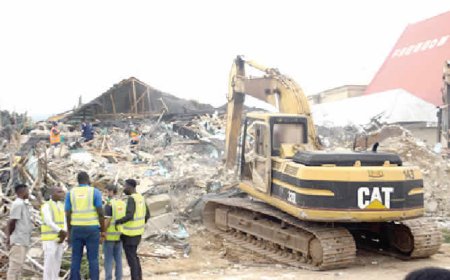 Five die in Abuja building collapse