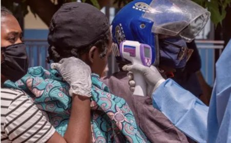 Uganda shuts DR Congo border over Ebola outbreak