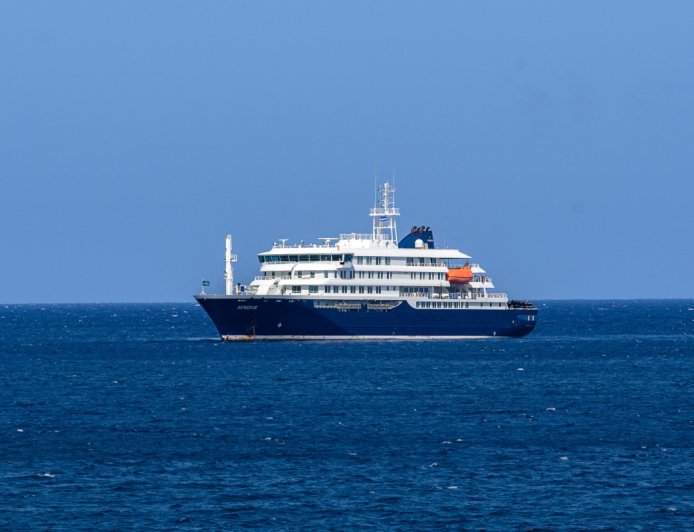 Passenger from hantavirus cruise quarantines on remote Pitcairn Island