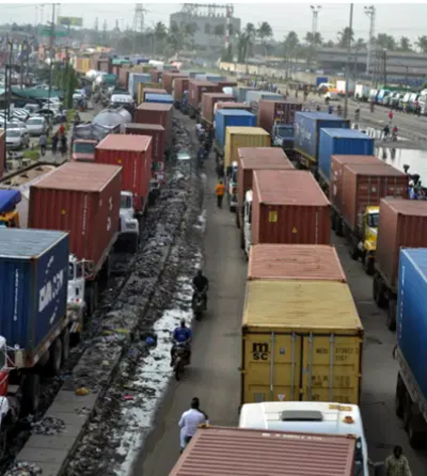 Truckers, operators clash as Apapa gridlock returns