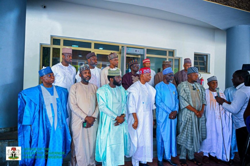 Six APC Kano aspirants withdraw, back Shekarau’s senatorial bid