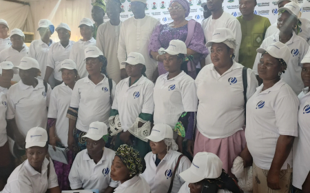 Ogun LG boss, APC chieftain urge Nigerians to help reduce poverty
