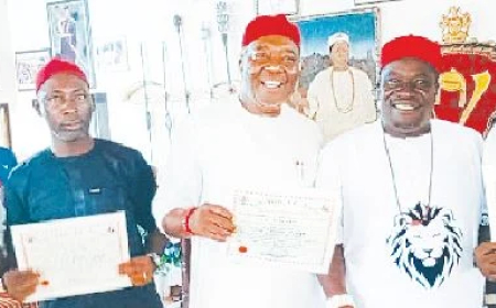 Awka monarch charges advisers on unity