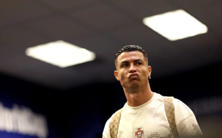Ronaldo fans flood Bruno Fernandes’ Instagram, demand more respect, service for CR7
