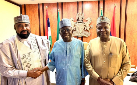 Yahaya presents APC Gombe governorship candidate to Tinubu 