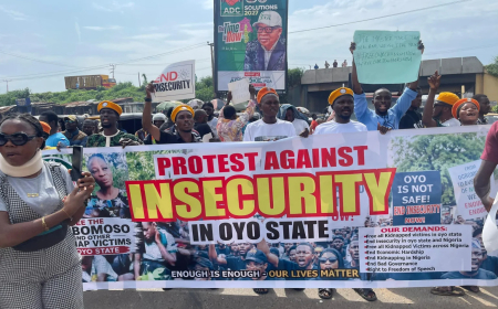 Gridlock as protesters barricade popular Oyo roundabout