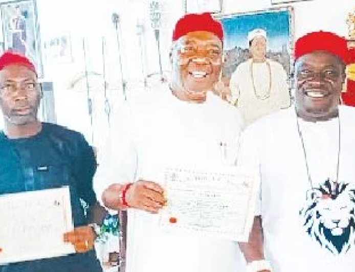 Awka monarch charges advisers on unity