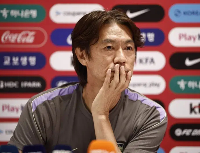 South Korea coach quits after early World Cup exit