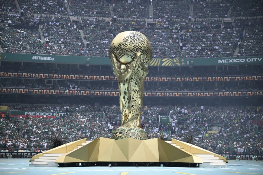 Heavyweights Argentina, France start World Cup quests