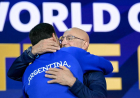 World Cup final: Scaloni, former teacher De la Fuente share emotional embrace
