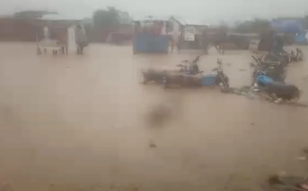 Commuters stranded as flood cuts off Ogun road
