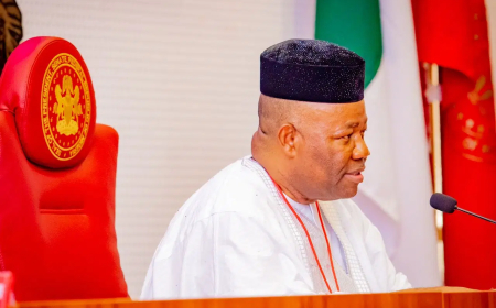 Akpabio teases Oshiomhole over viral ‘AI’ private jet leg massage video