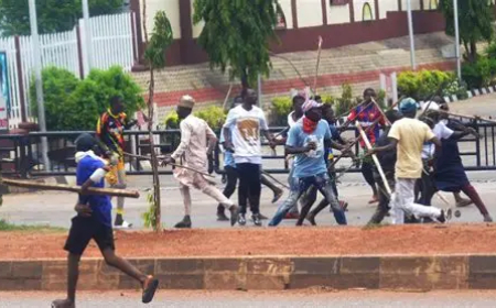 Hoodlums invade Osun INEC office, cart away PVCs