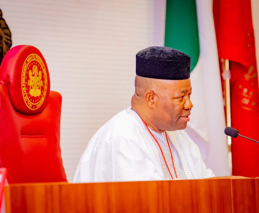 Akpabio teases Oshiomhole over viral ‘AI’ private jet leg massage video