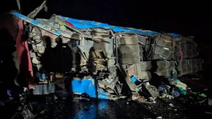 21 die as school bus crashes in Uganda 
