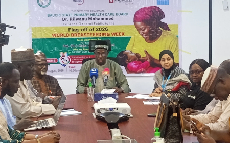 Breastfeeding doesn’t cause sagging, experts tell mothers