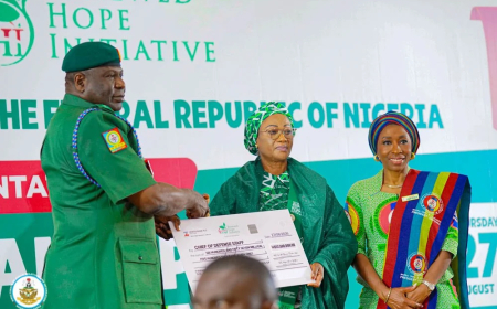 Oluremi Tinubu donates N819m to 1,638 widows of fallen officers