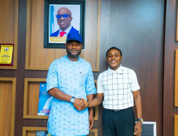 Edo dep gov gifts Nigeria’s fourth-best UTME candidate N1m