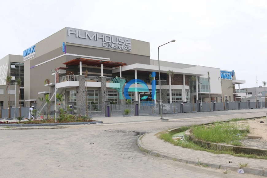 Man on rampage kills two at Lagos cinema