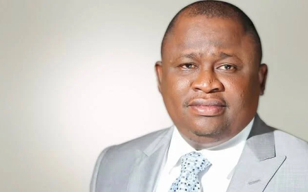 2027: APC chieftain empowers 50 Ogun women, rallies support for Yayi
