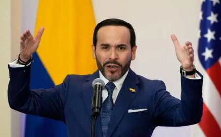 Colombian president lifts decade-long gun-carrying restrictions