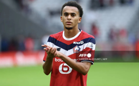 Late Mbappe goal sends Lille top of Ligue 1