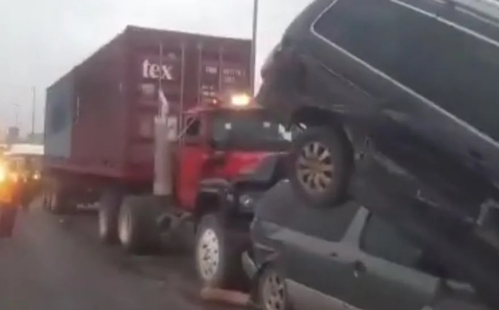Container truck crashes into vehicles on Lagos-Ibadan Expressway